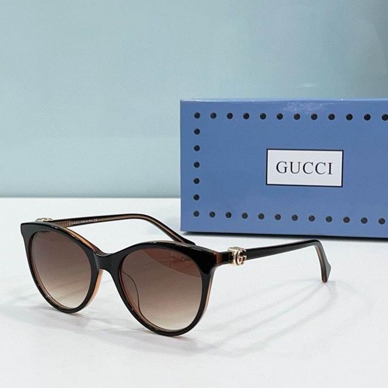 Gucci Sunglasses 816